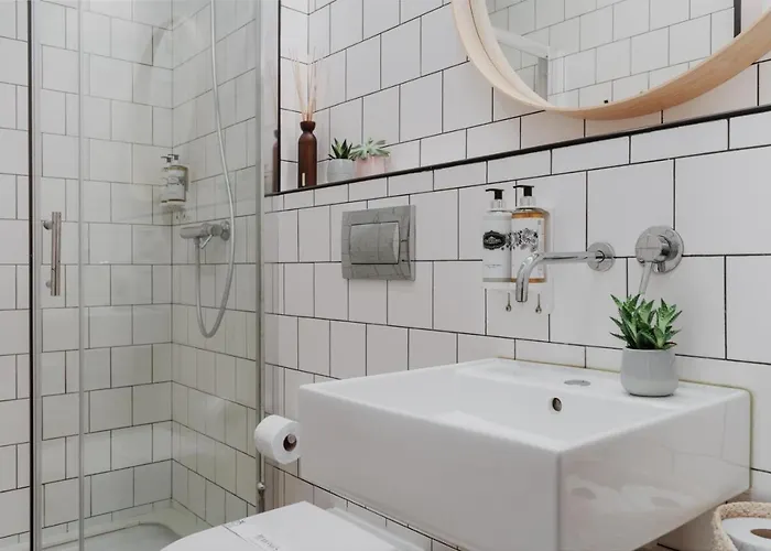 Skyline Cosy House, Downtown Near Metro Apartman *