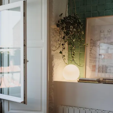 Skyline Cosy House, Downtown Near Metro פורטו